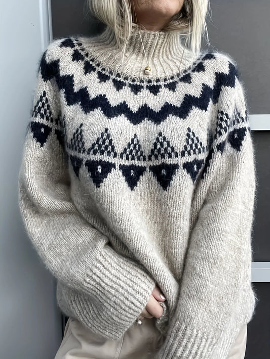 Clara - Sweater with shoulder pattern